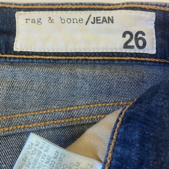 EUC Rag and bone capris Distressed Sz 26 - Picture 7 of 8